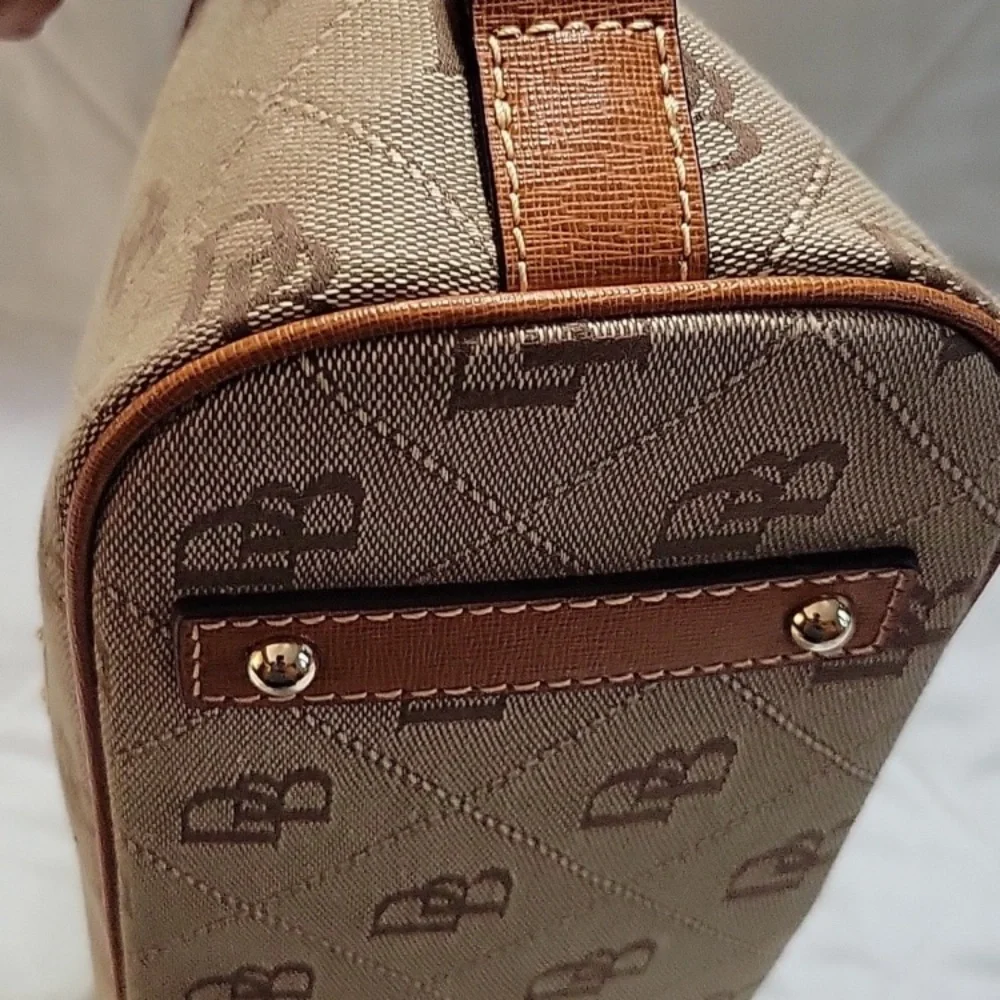 Dooney & Bourke Maxi Quilted Sydney Satchel Dome Crossbody Bag NWOT - Picture 6 of 7